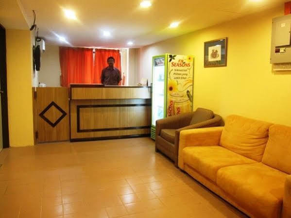 Hotel Surya Palace Kuala Lumpur Luaran gambar